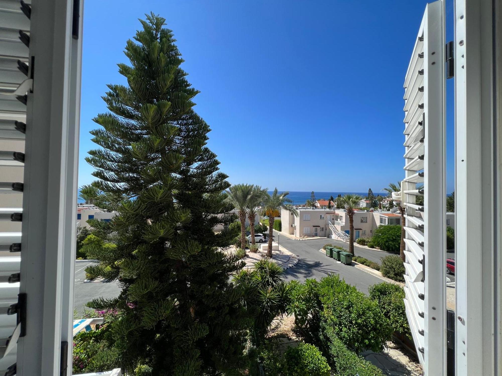 Modern Seaview Townhouse In Coral Bay (Adults Only) Daire Peyia Dış mekan fotoğraf