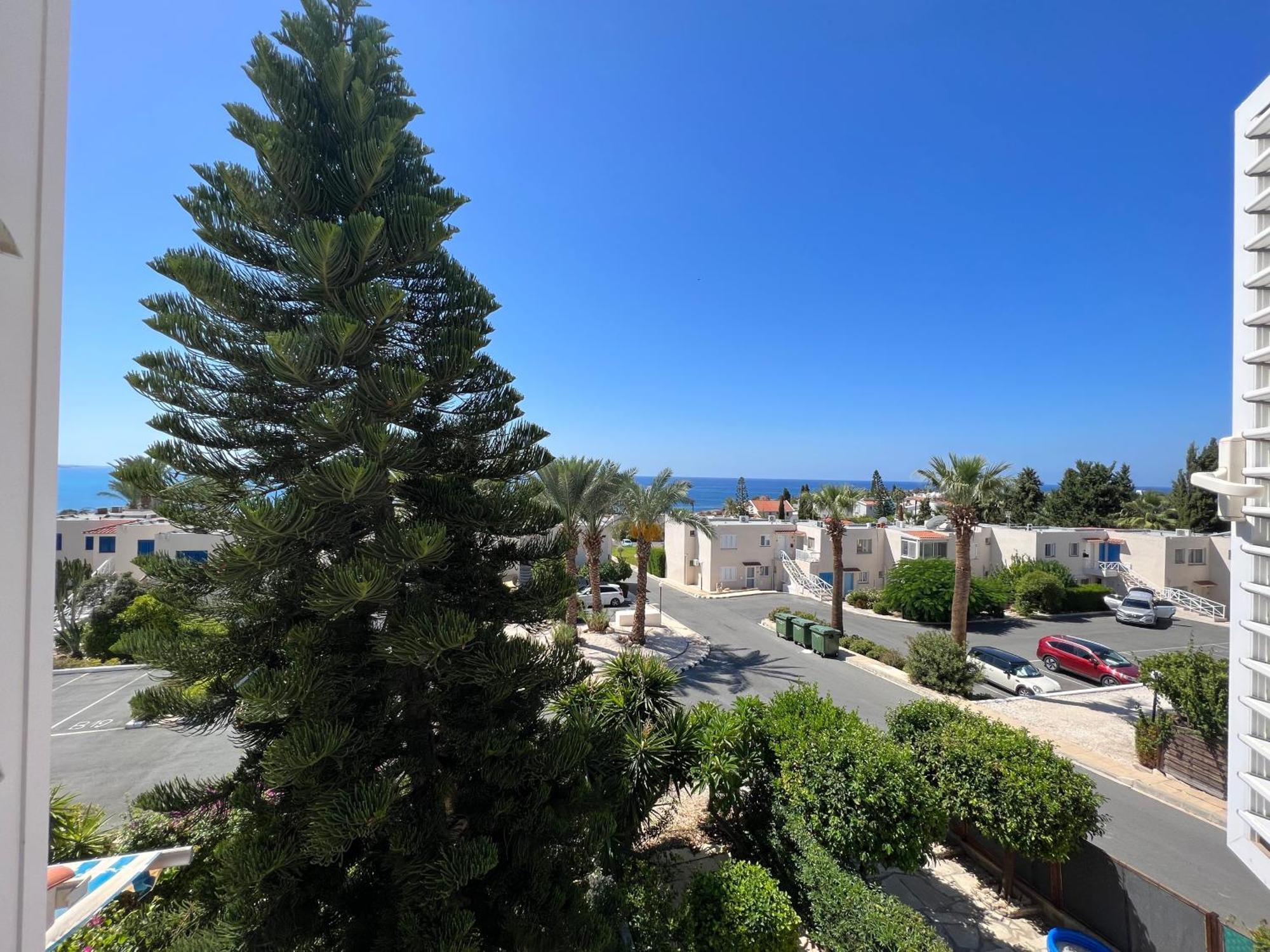 Modern Seaview Townhouse In Coral Bay (Adults Only) Daire Peyia Dış mekan fotoğraf